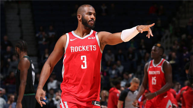 队的对抗中 队的对抗中