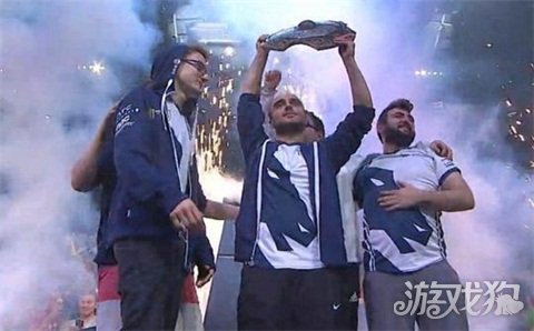 埋下隐患 埋下隐患