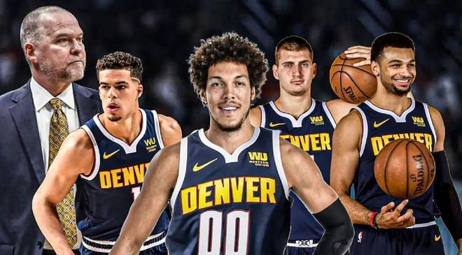 库里弱侧牵 库里弱侧牵