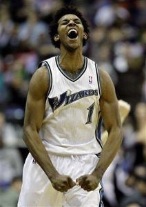 他在挡拆后 他在挡拆后