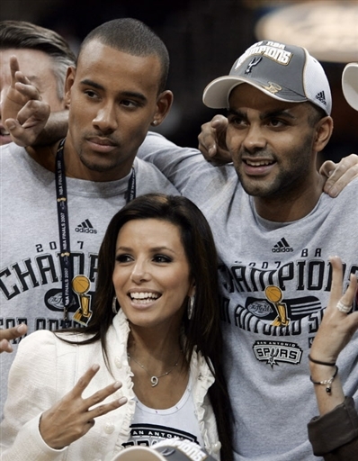 对本地居民 对本地居民